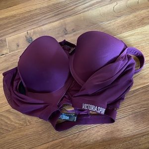 Victoria’s Secret sports bra